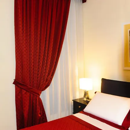 F&b Apartman Nápoly