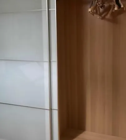 F&b